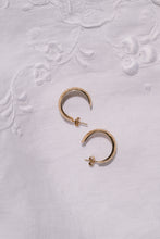 Load image into Gallery viewer, Vintage 9ct Gold Engraved Hoop Earrings
