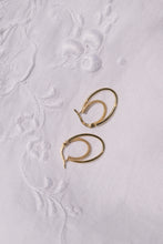 Load image into Gallery viewer, Vintage 9ct Gold Italian Double Oval Hoop Earrings
