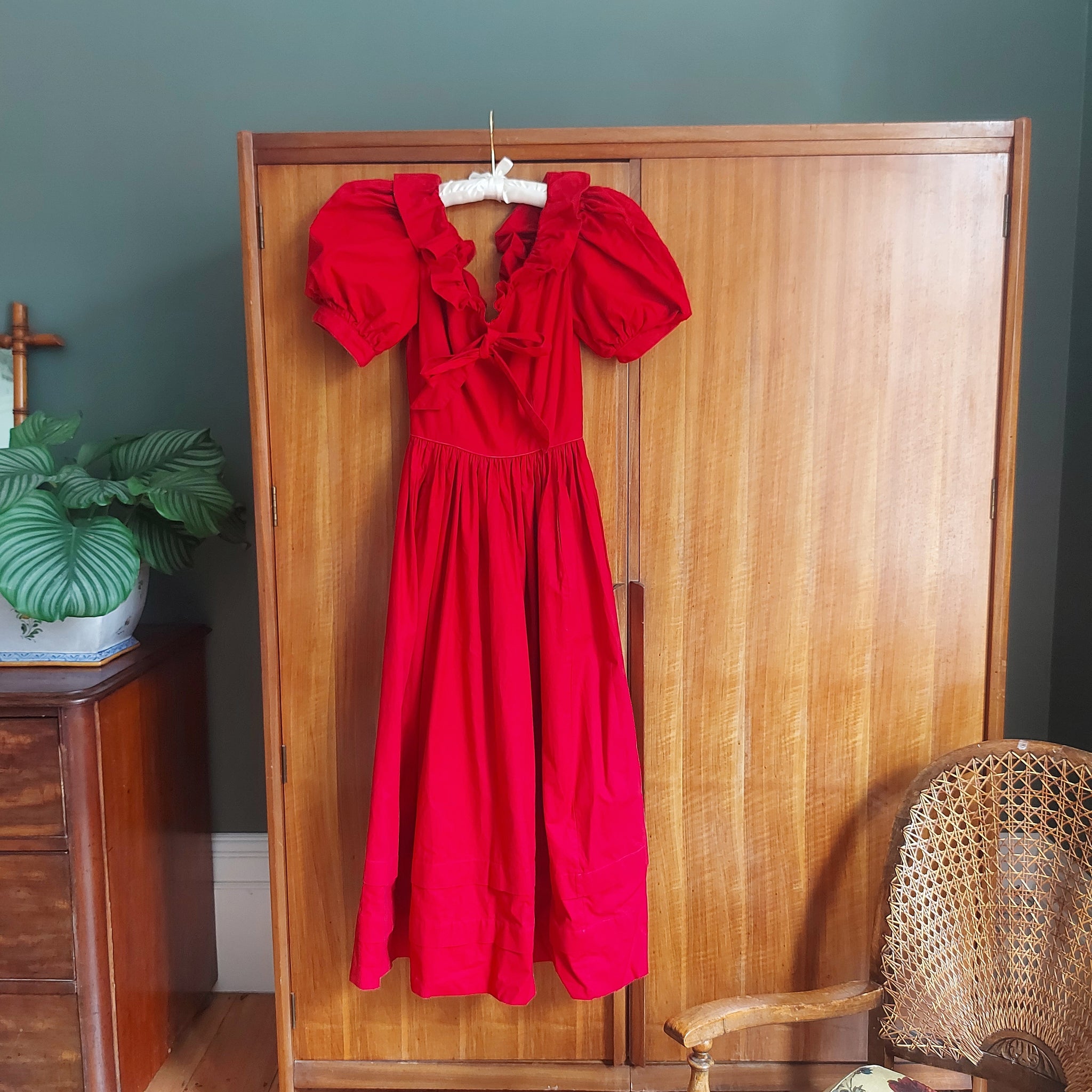 1980s red dress hotsell