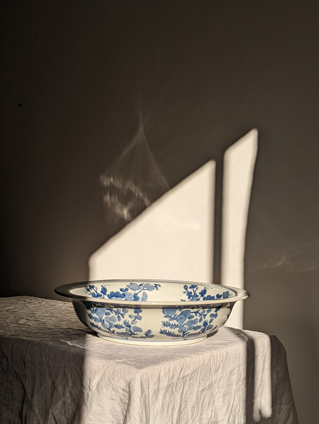 Large Porcelain Chinese Bowl